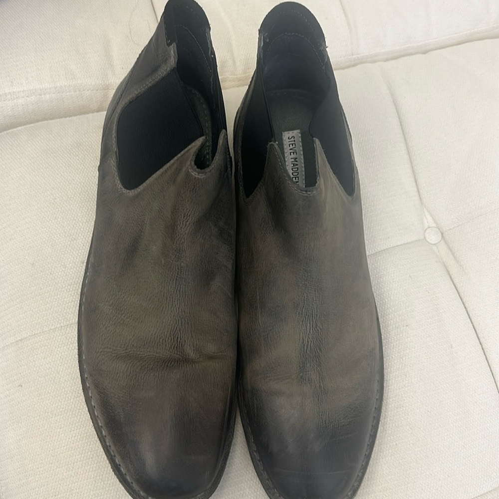 Steve Madden Impass Chelsea Boots